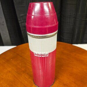1940's Landers Frary & Clark Universal Thermos New Britain CT USA Model 2616